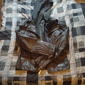 Small women's black leather jacket